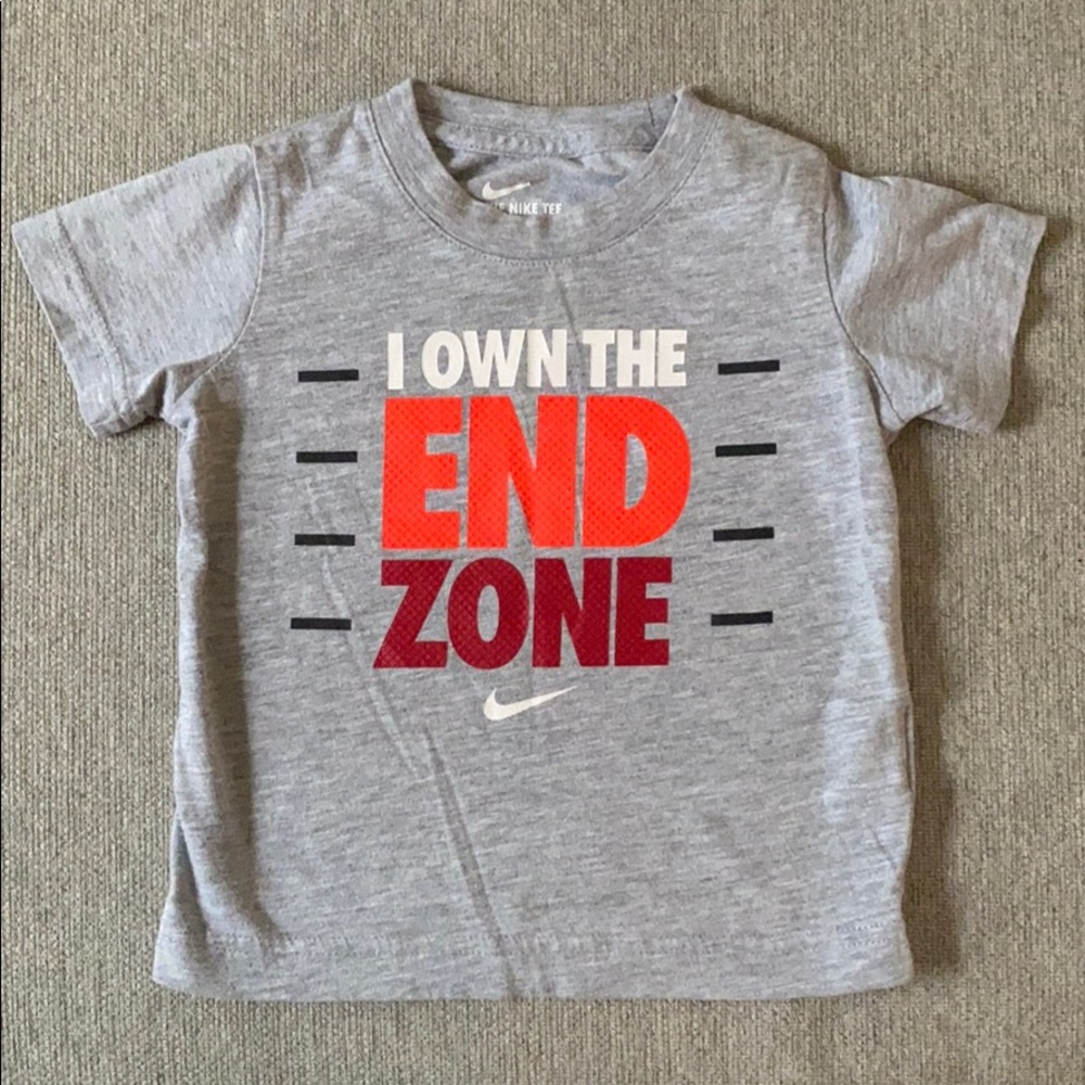 GUC NIKE t-shirt